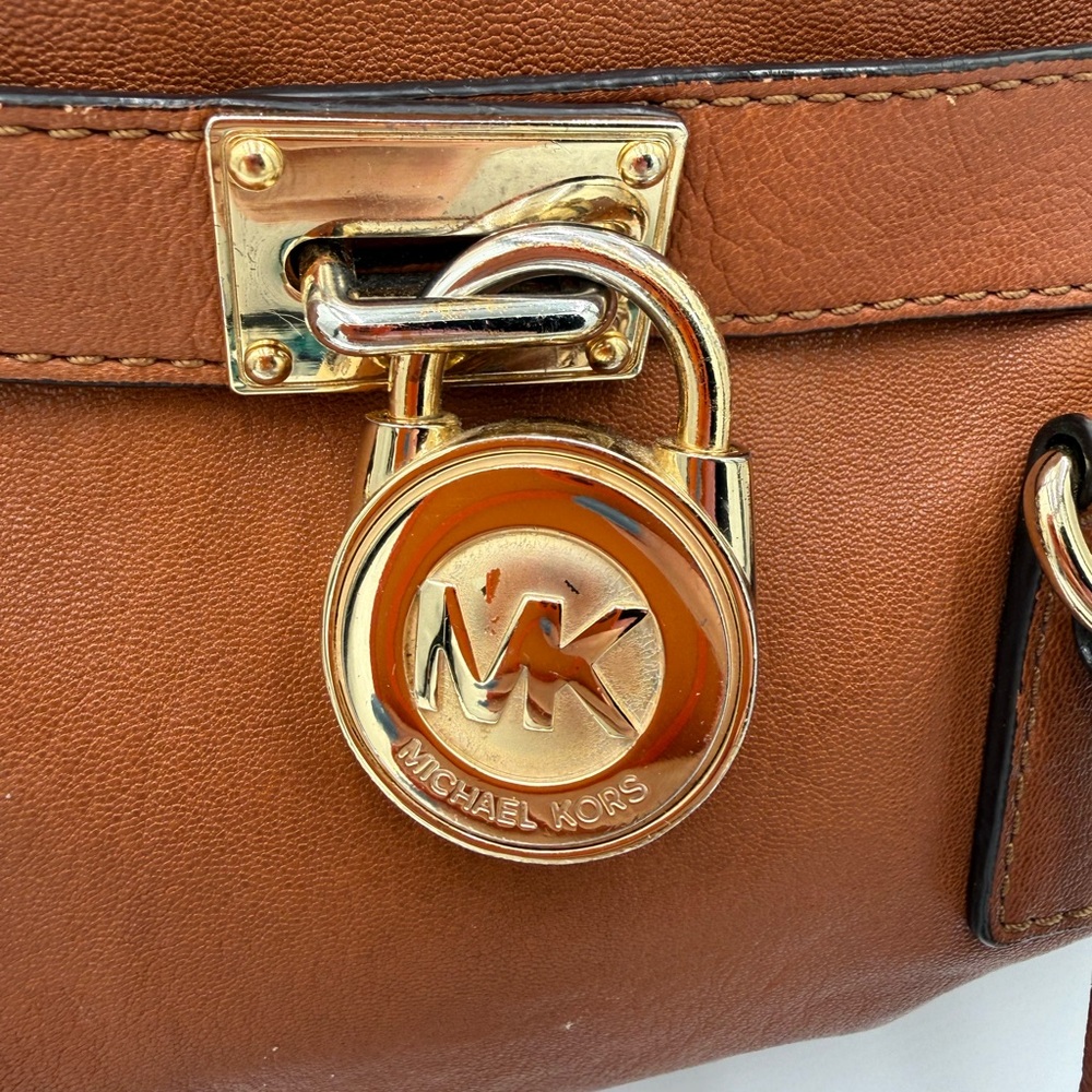 Michael Kors Cognac Leather Shoulder Bag with Gold Hardware - Picture 3 of 16
